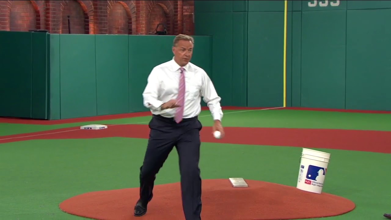 Pickoff moves and reading pitchers