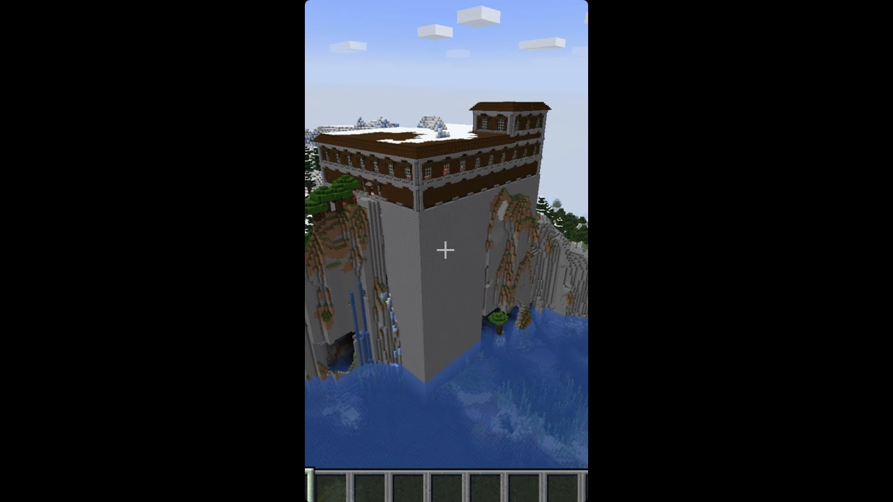 Spawn on Super Tall Mansion | Minecraft Seed