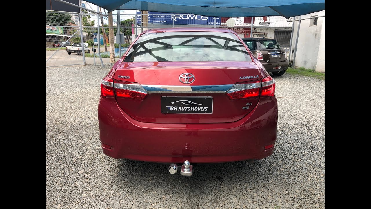 Substituição da lâmpada de placa do Corolla 11ª geração (E160/170)