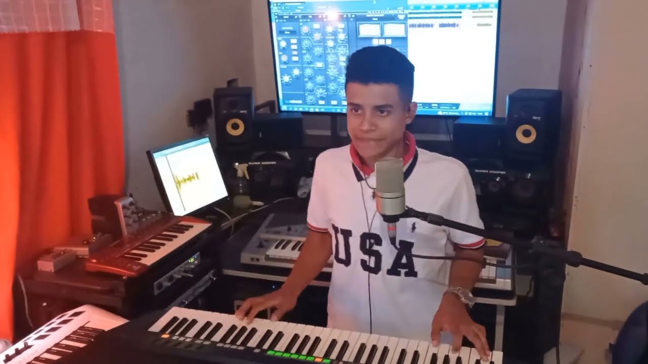 Casinha De Taipa / Erikson Raone 2022