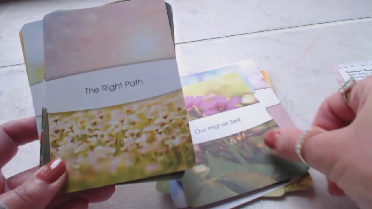 Traceyhd' Review Of The Living Reiki Healing Cards