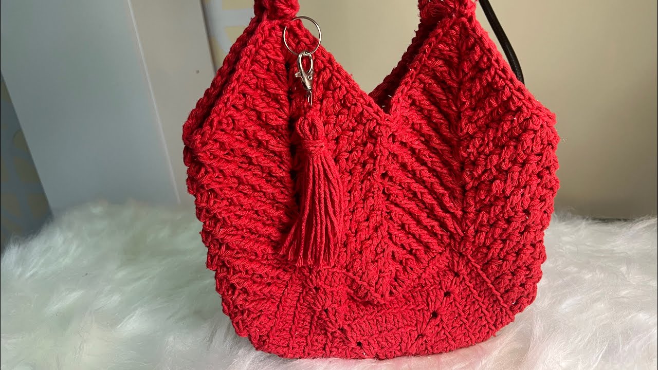 bolsa em ponto relevo