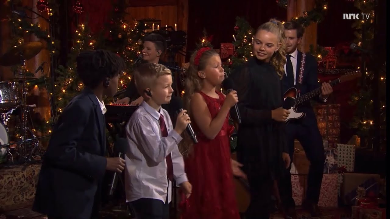Kvelden før kveldens egen julemedley med Hennika, Josefine, Oskar og Peter Andreas