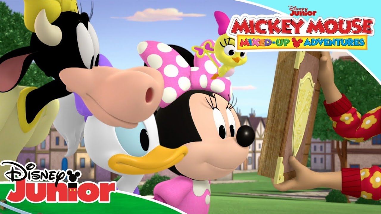 Mickey Mouse Mixed-Up Adventures| 🥳 Princess Clarabelle of Royalandia | Disney Junior Arabia