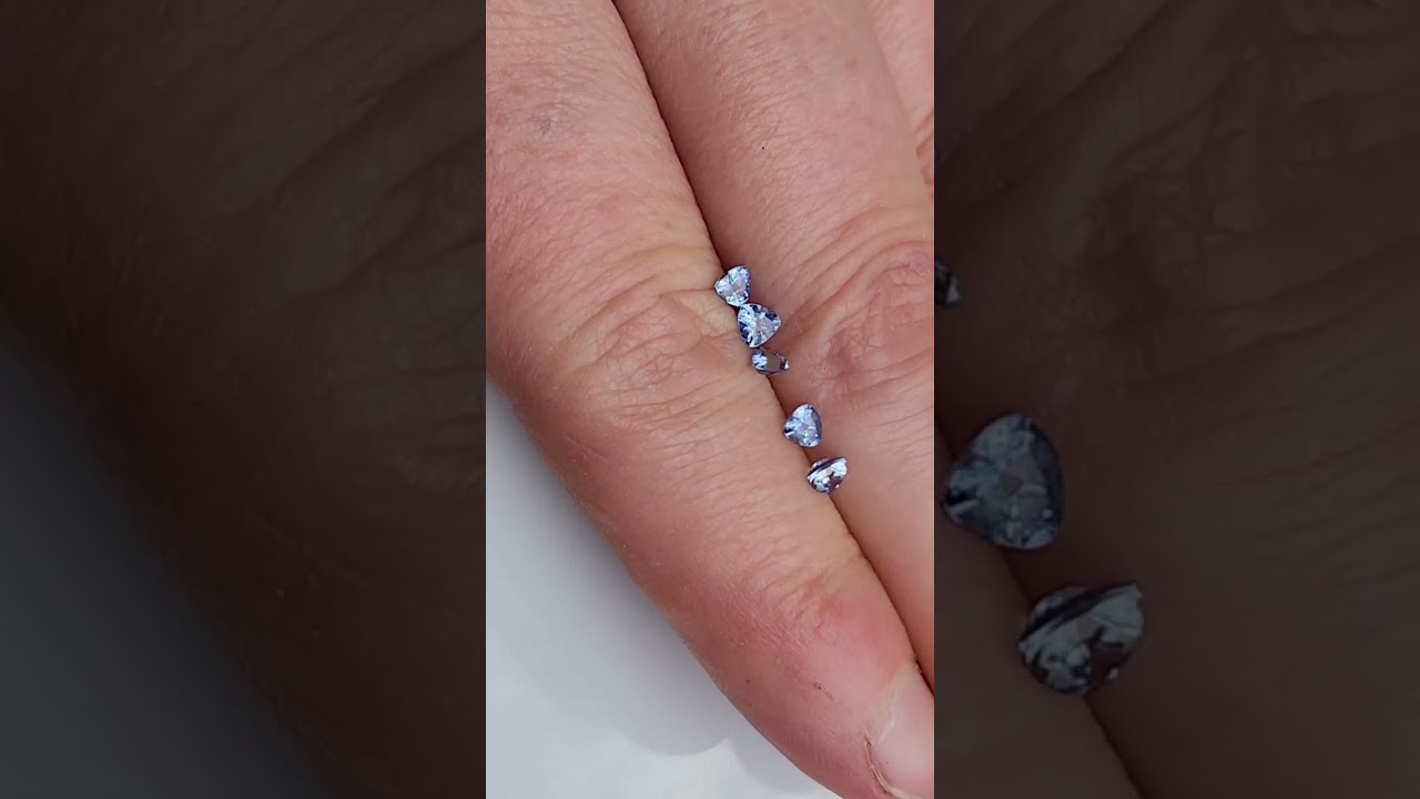 Benitoite trillion 3mm