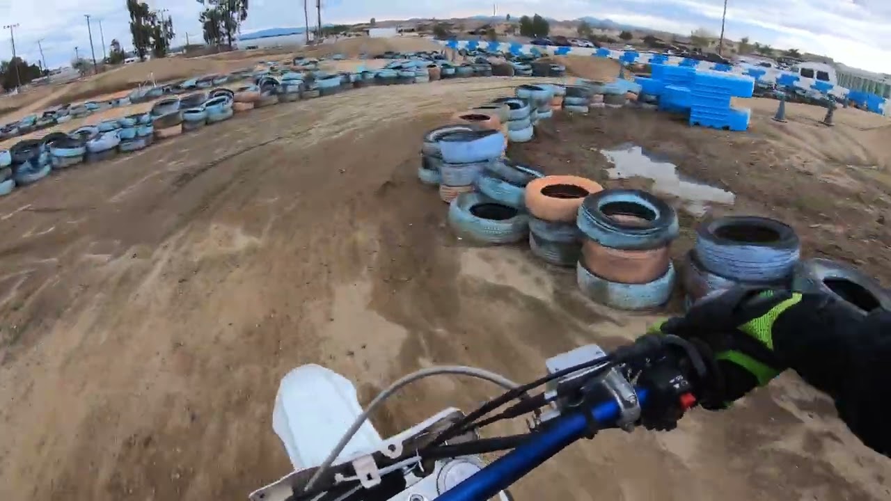 Running Reverse Direction At Apex Raceway with Dirt!