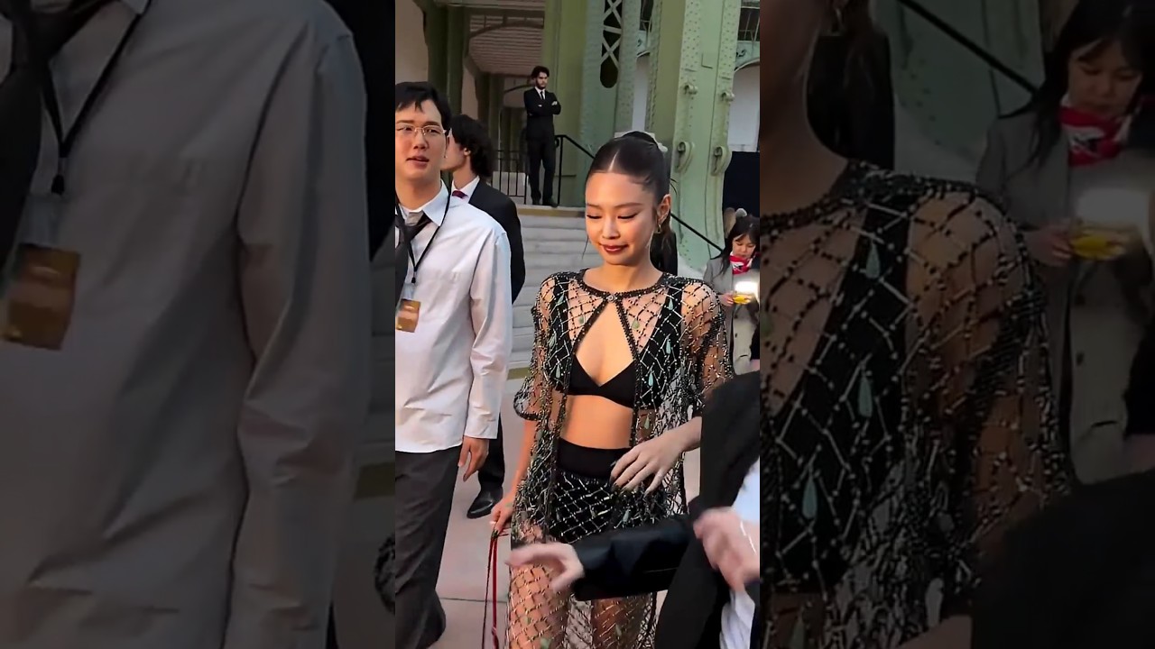 Chanel global brand ambassador Jennie attends the Chanel Fall/Winter 2026 show at Paris Fashion Week