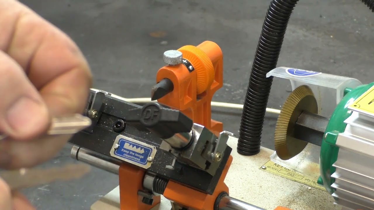 DEFU 2AS How to Cut Keys widely used by locksmith all over the world