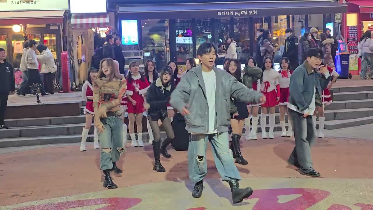 2025.12.28/홍대버스킹/4x4 CREW 포바이포/ONE MORE TIME 