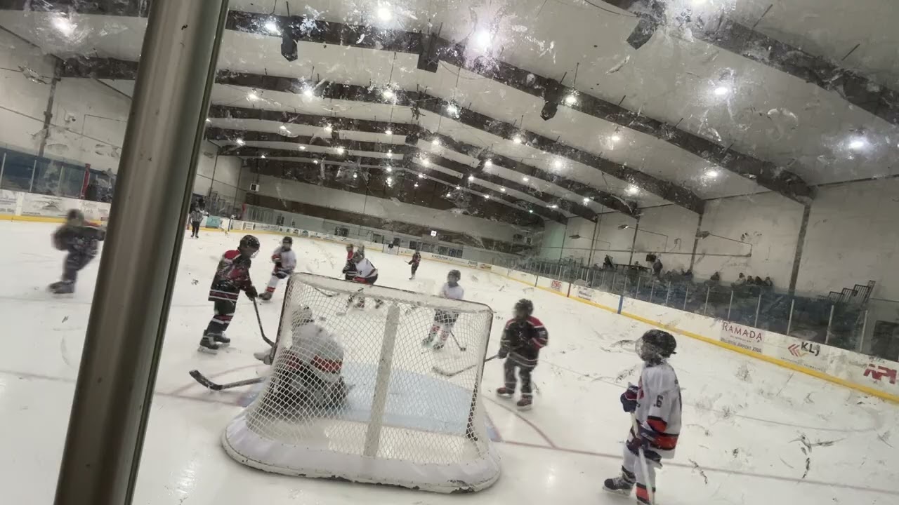 12/20/25 Williston Flyers vs Mandan Mayhem 2 nd period (round 2)