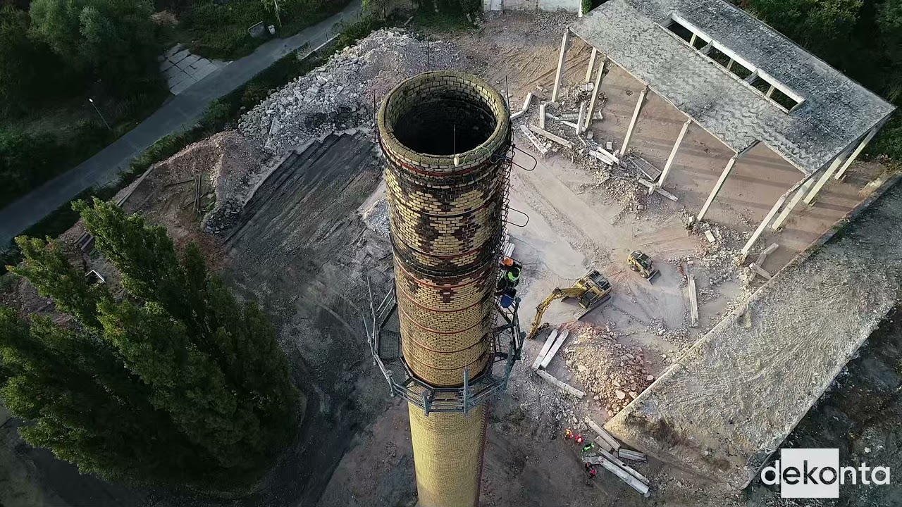 Demolition of an old industrial chimney - Odstřel komínu 💥🏭 [High Quality]