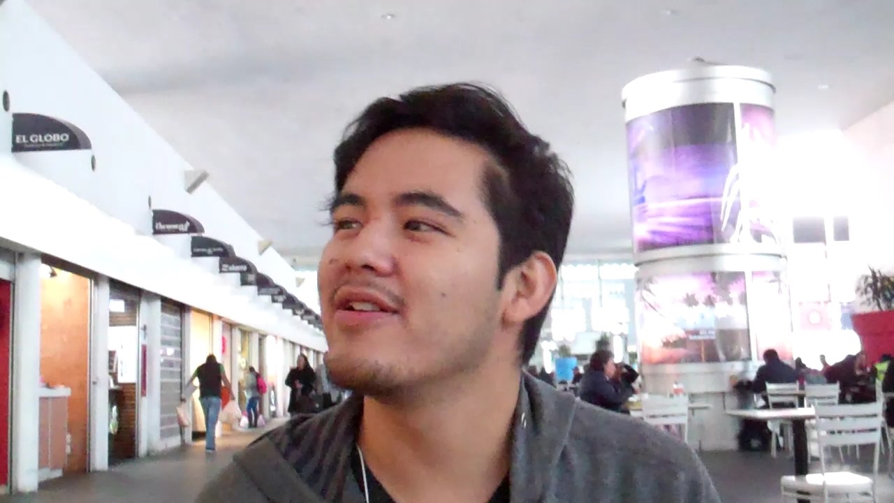 Walking Around Terminal 2 with Diego - Mexico City Airport