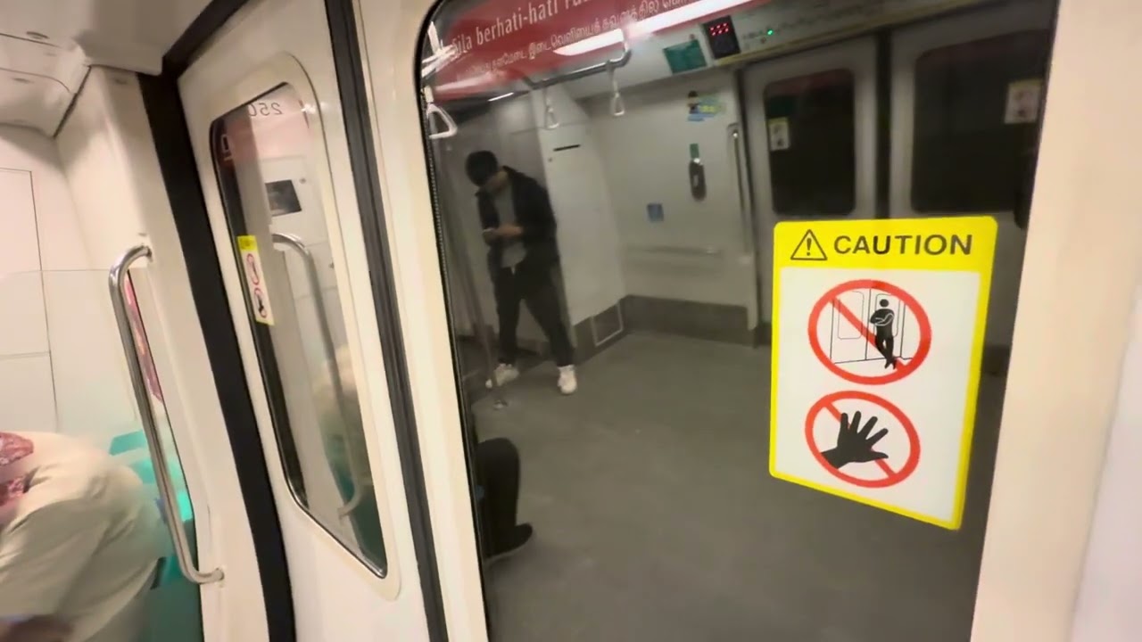 (Train Race) SMRT - KSF C151A (501/502) CG2 Changi Airport - EW4 Tanah Merah