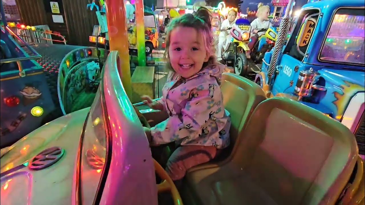 🌅 Ziua 4 si 5 din vacanta la mare / Ma machiez cu voi / Mergem la plaja și la parcul de distractii 🎡