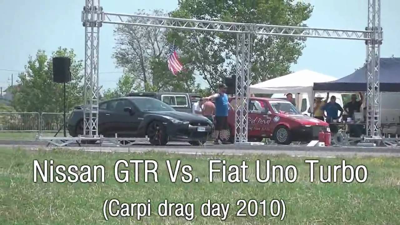 Nissan GT-R Vs Fiat Uno Turbo   (1/4 mile)
