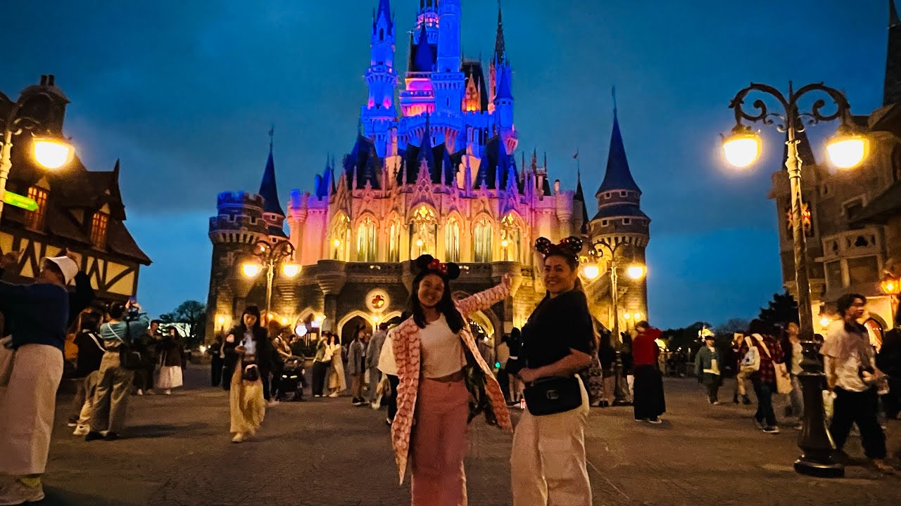 BEAUTY AND THE BEAST RIDES TOKYO DISNEYLAND JAPAN