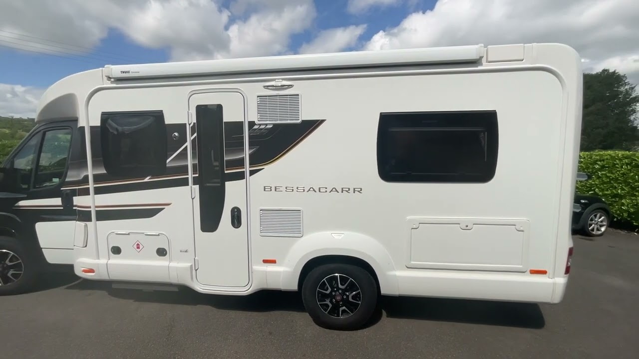 Bessacarr 560 Automatic gearbox rear fixed bed