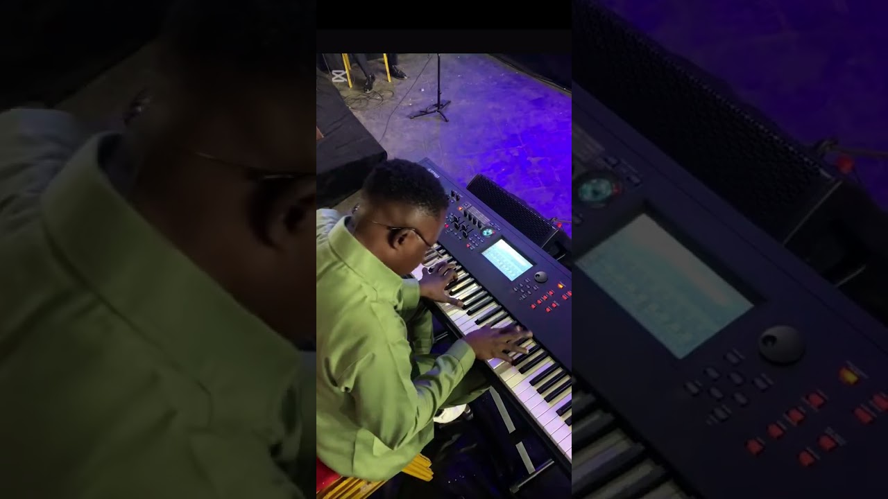 [PIANO CAM] 🔥🔥BREAKTHROUGH PRAISE WEY WEAR KHAKI WITH EXALTEDTRIBE IBADAN🔥🔥. No Be Corper Wee o💃🏼