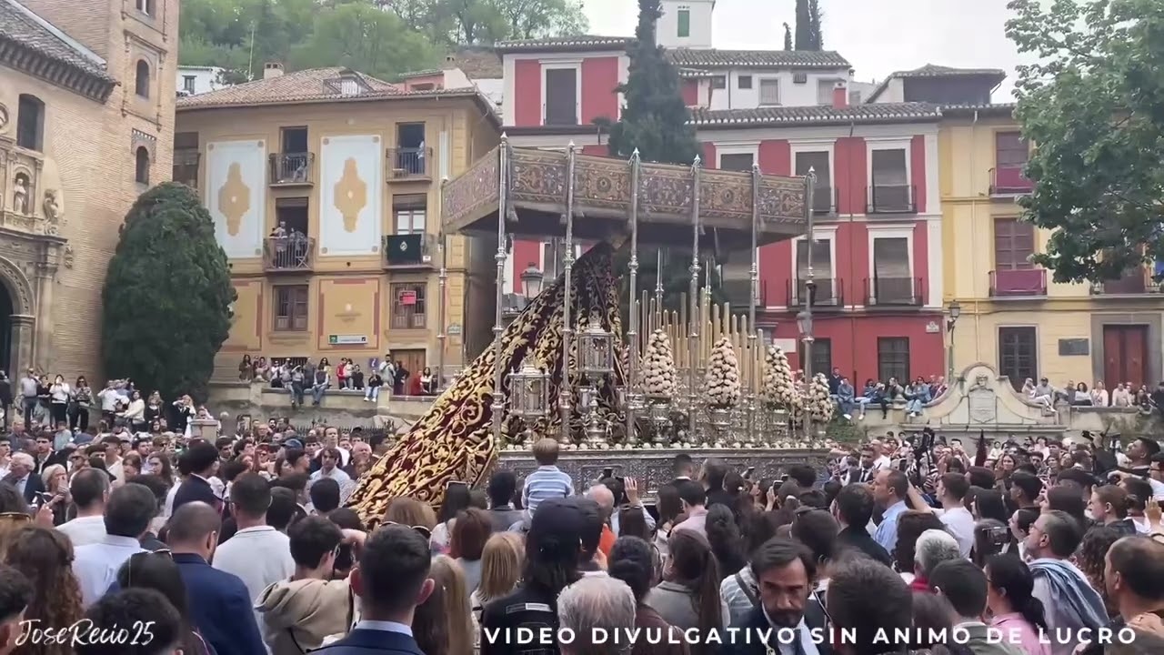 Semana Santa Granada 2025. María Santísima de las Maravillas por Plaza Nueva.