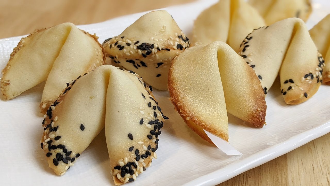 RECETTE DE BISCUITS CHINOIS MAISON (SUPER FACILE) - DIY FORTUNE COOKIES (EASY) - HOP DANS LE WOK!