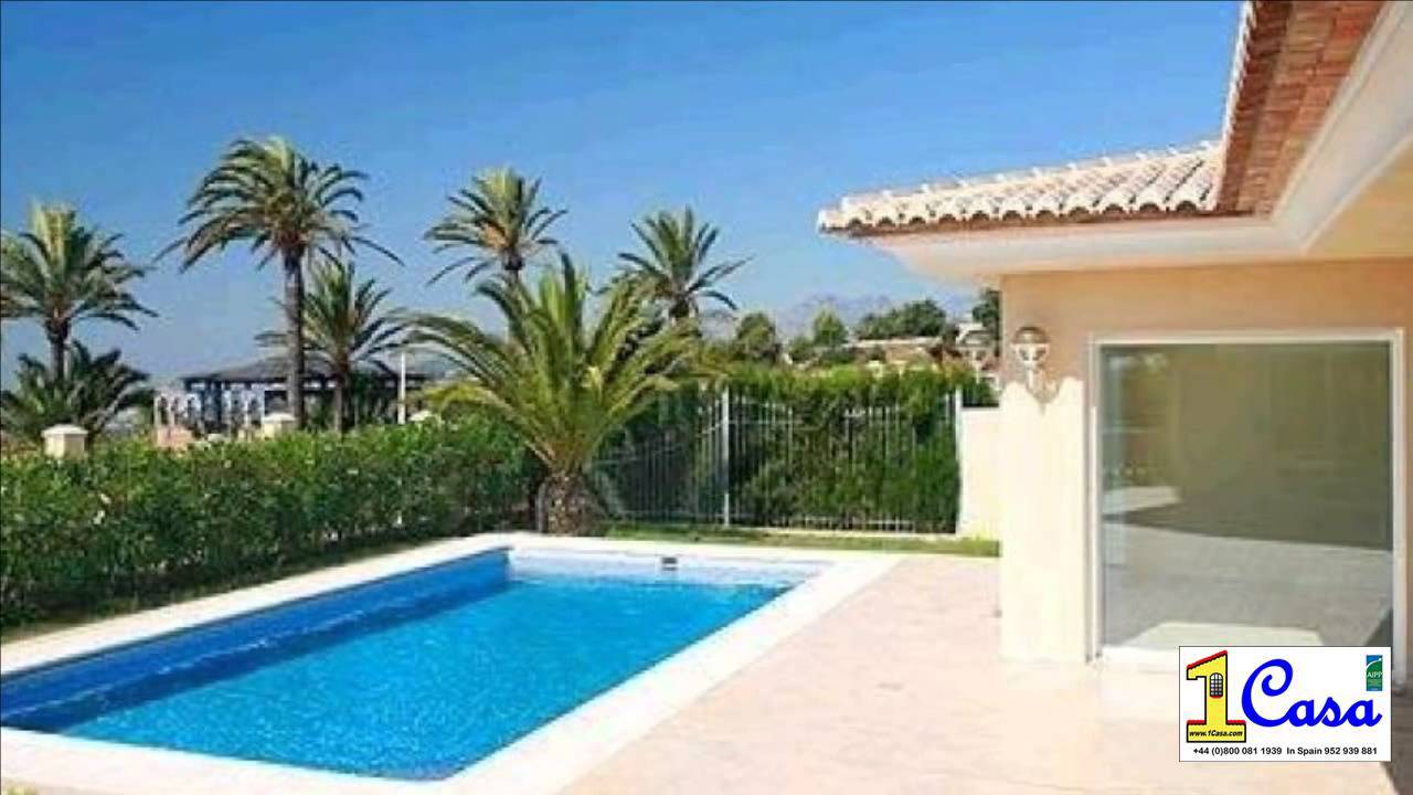 3 Bedroom Villa For Sale in Moraira, Teulada, Espa&ntilde;a for EUR 695,000...