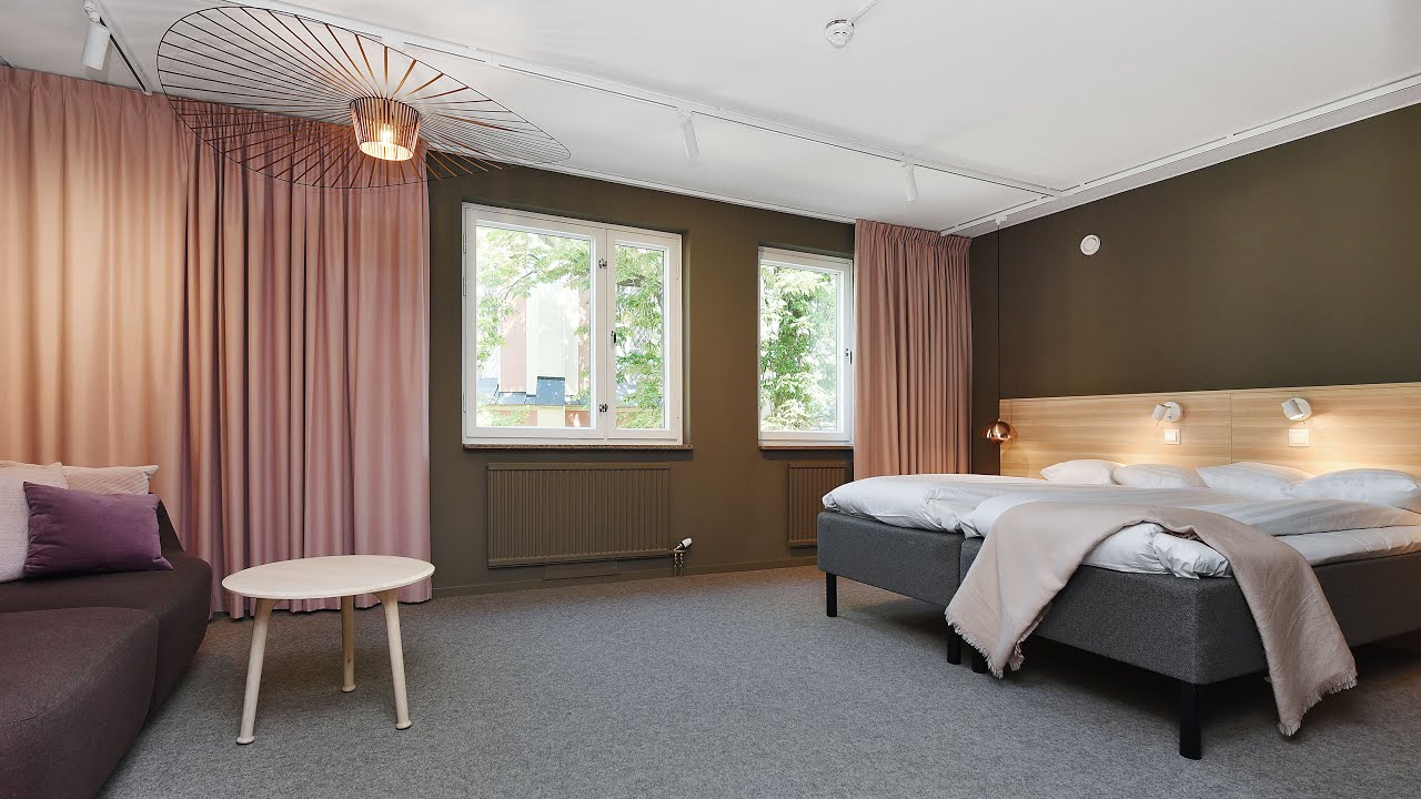 Direktorsrum som dubbelrum p&aring; Ersta konferens & hotell med parkutsikt
