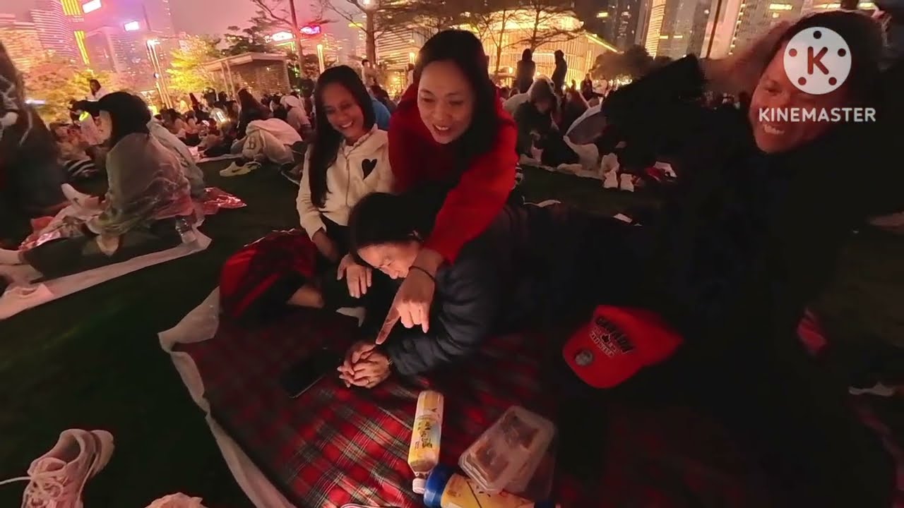 Family bonding while waiting the Fireworks 
