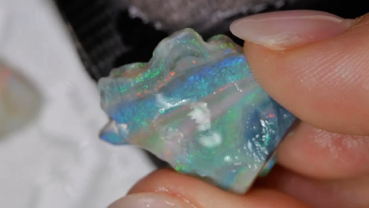 86.7 cts Rough Opal Parcel  Lightning Ridge -Mine Run
