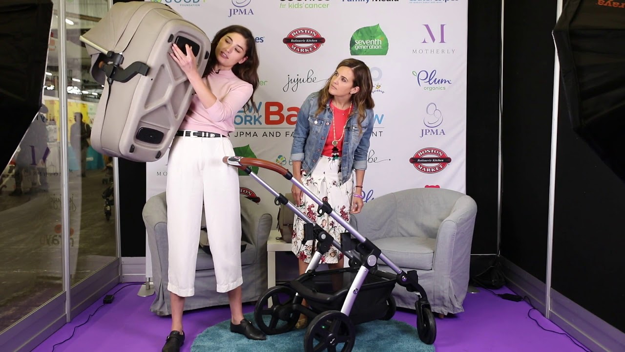 Demonstration of Silver Cross Wave Double Stroller
