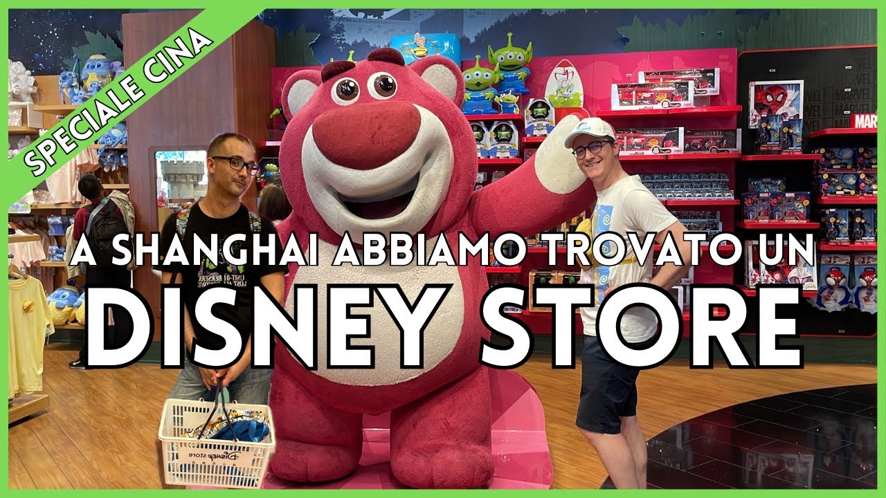 AVVENTURE IN CINA | Abbiamo trovato un Disney (FLAGSHIP) Store!
