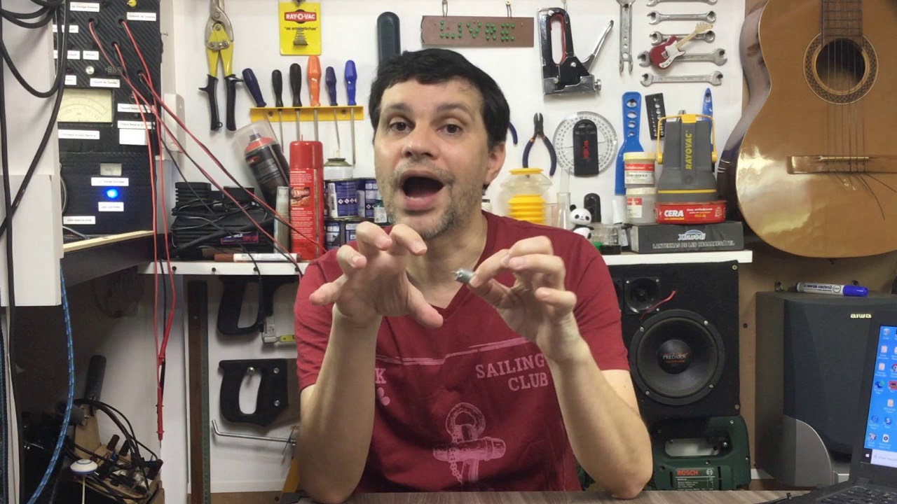 Porque usar um capacitor ligado em paralelo com motor escovado (brushed) - Qual a função dele?