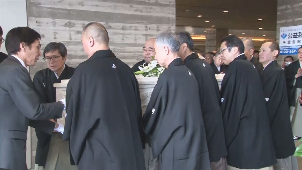 さようなら「上方の至宝」 感謝と涙、米朝さん葬儀