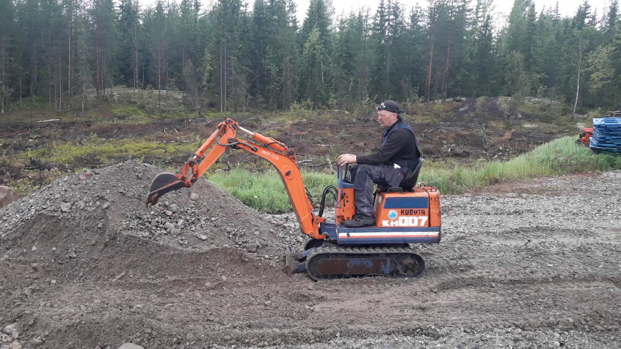 Kubota KH-007 mini kaivinkone