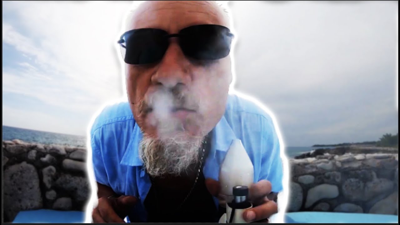 Uncle Stoner E-Dabbin next to the Caribbean Ocean | Coral Cove Resort, Jamaica!