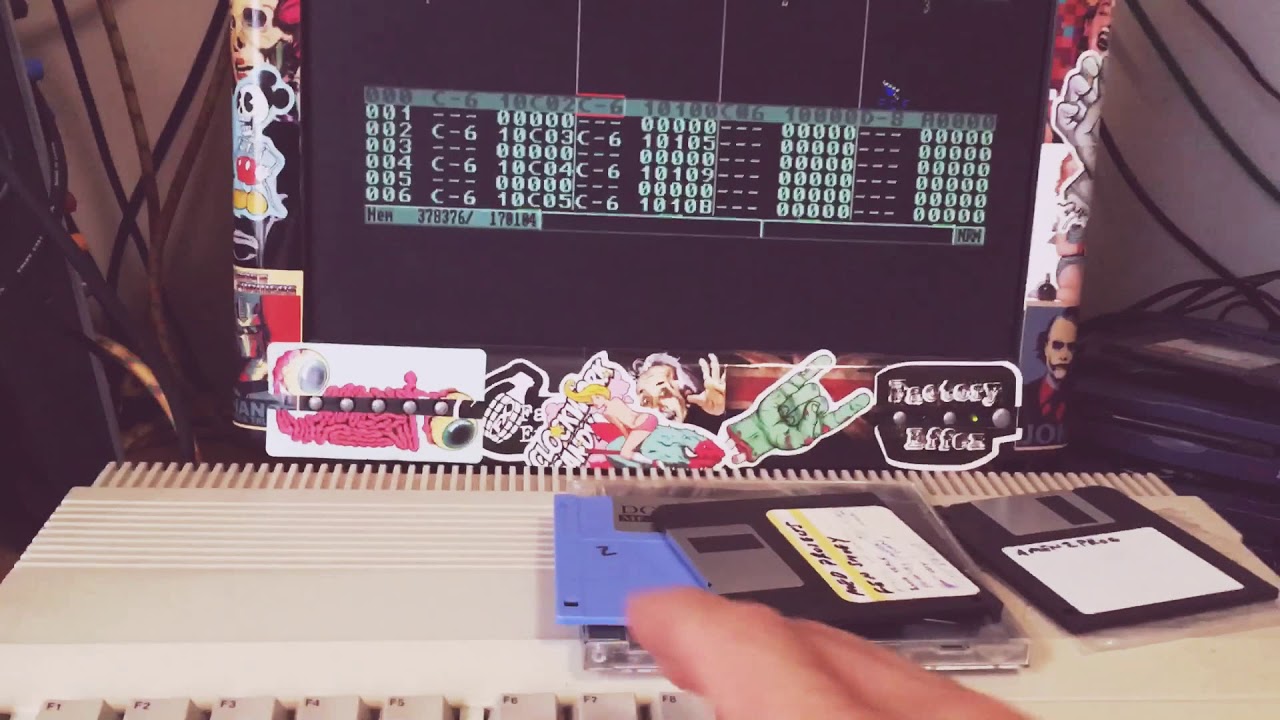 Octamed tutorial (pitch bends/Volume fades/hot keys)