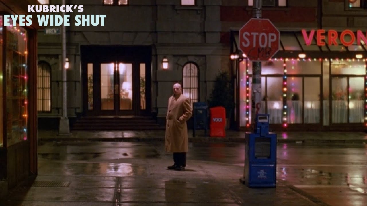 Eyes Wide Shut (1999)- Bill is Followed