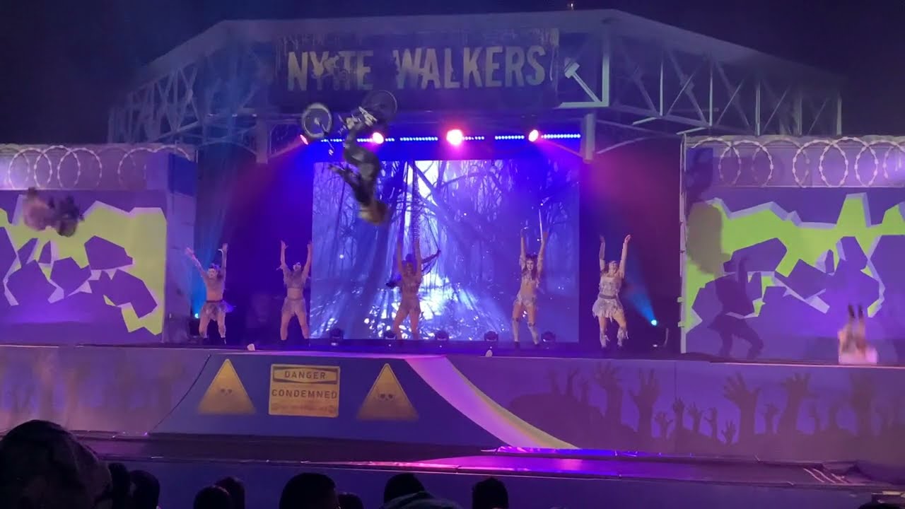 Kings Island Halloween Haunt final ￼NyteWalkers Show of 2025 season ￼