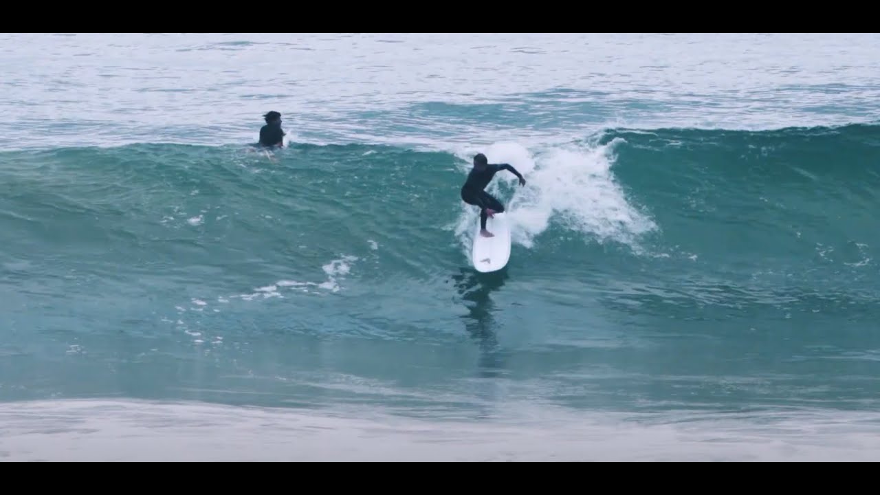 TEST PLANCHE DE SURF MINI-MALIBU 8'4 PRISM AVEC SURF SESSION