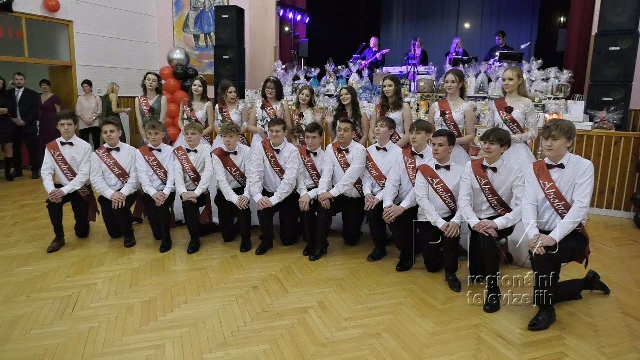 Školní ples v Prušánkách patřil zejména žákům 9.třídy