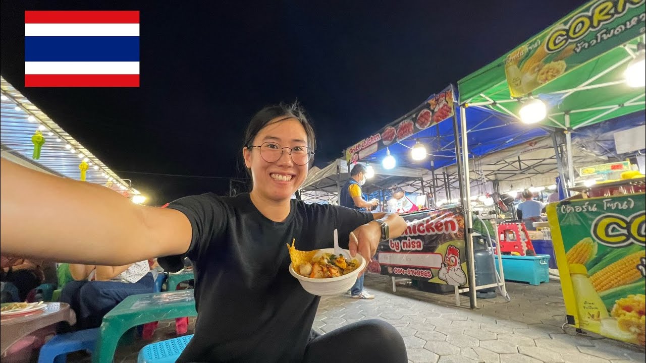 THE BEST Night Market in Chiang Mai?