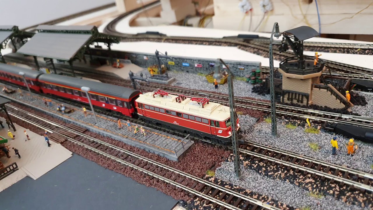 Spur N - &Ouml;BB Elektrolok 1142.701-0 / BR 1142 / J&auml;gerndorfer 64030 / DCC