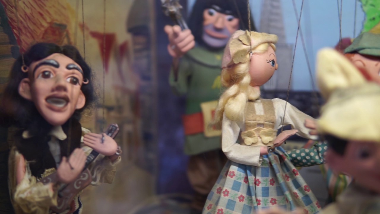Pelham Puppet Machine