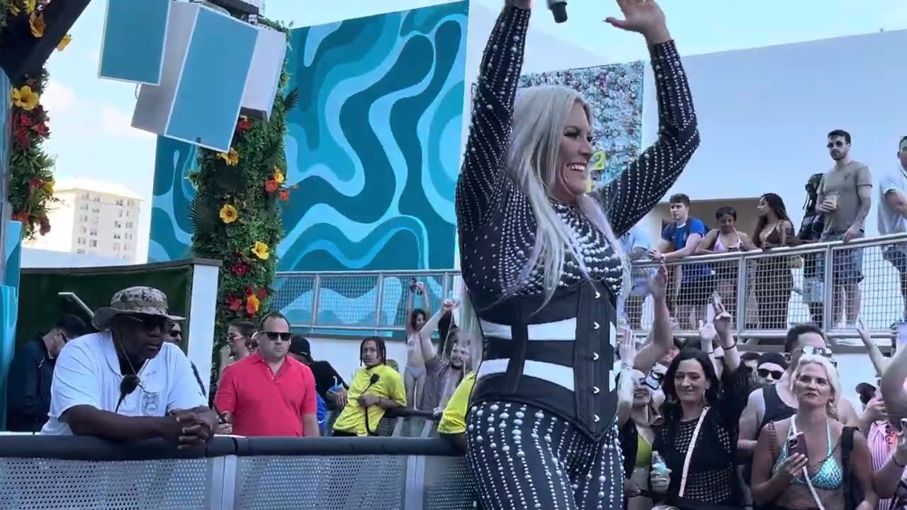 6/15/24 - Cascada @ HQ2 Beachclub - Bad Boy / Because The Night / Every Time We Touch medley