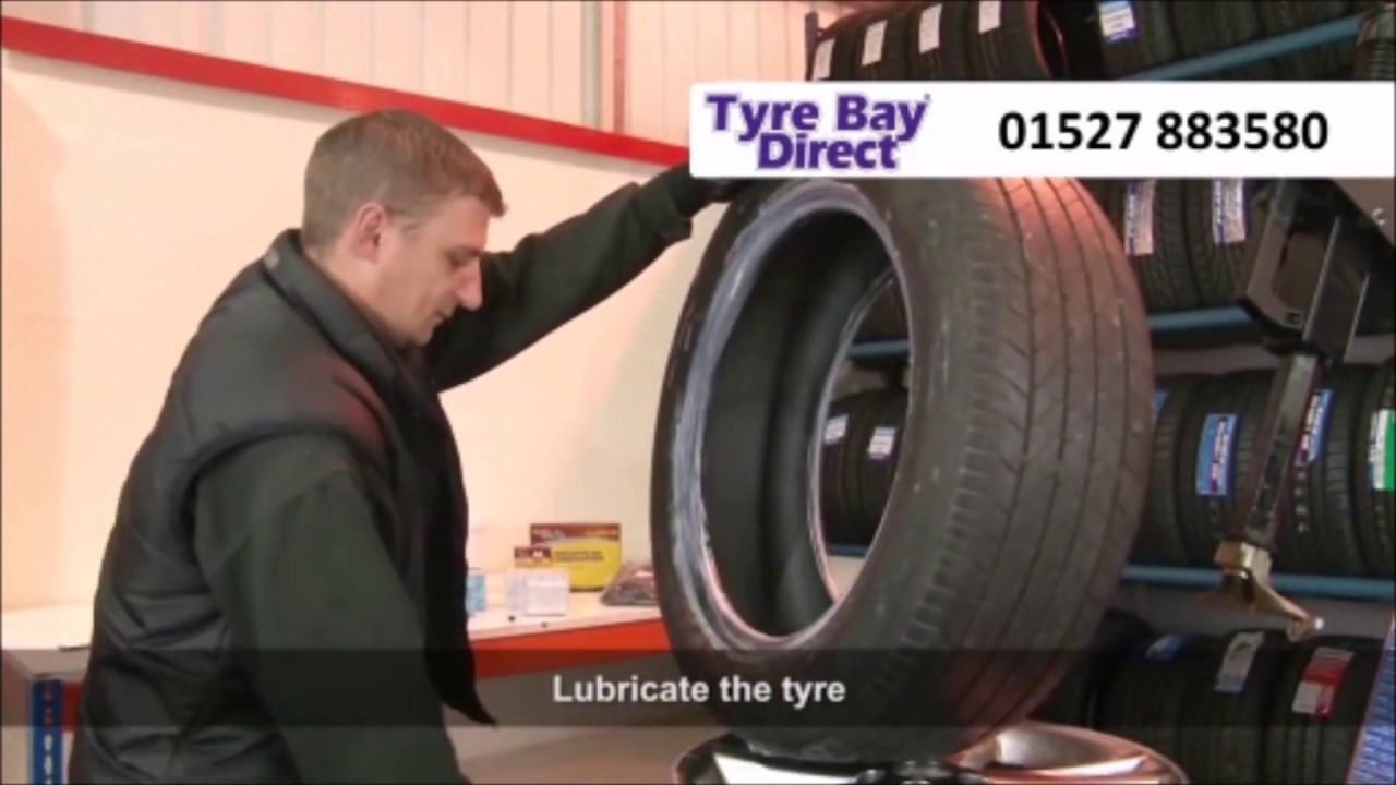 How To Change a Car Tyre using a Tyre Changer