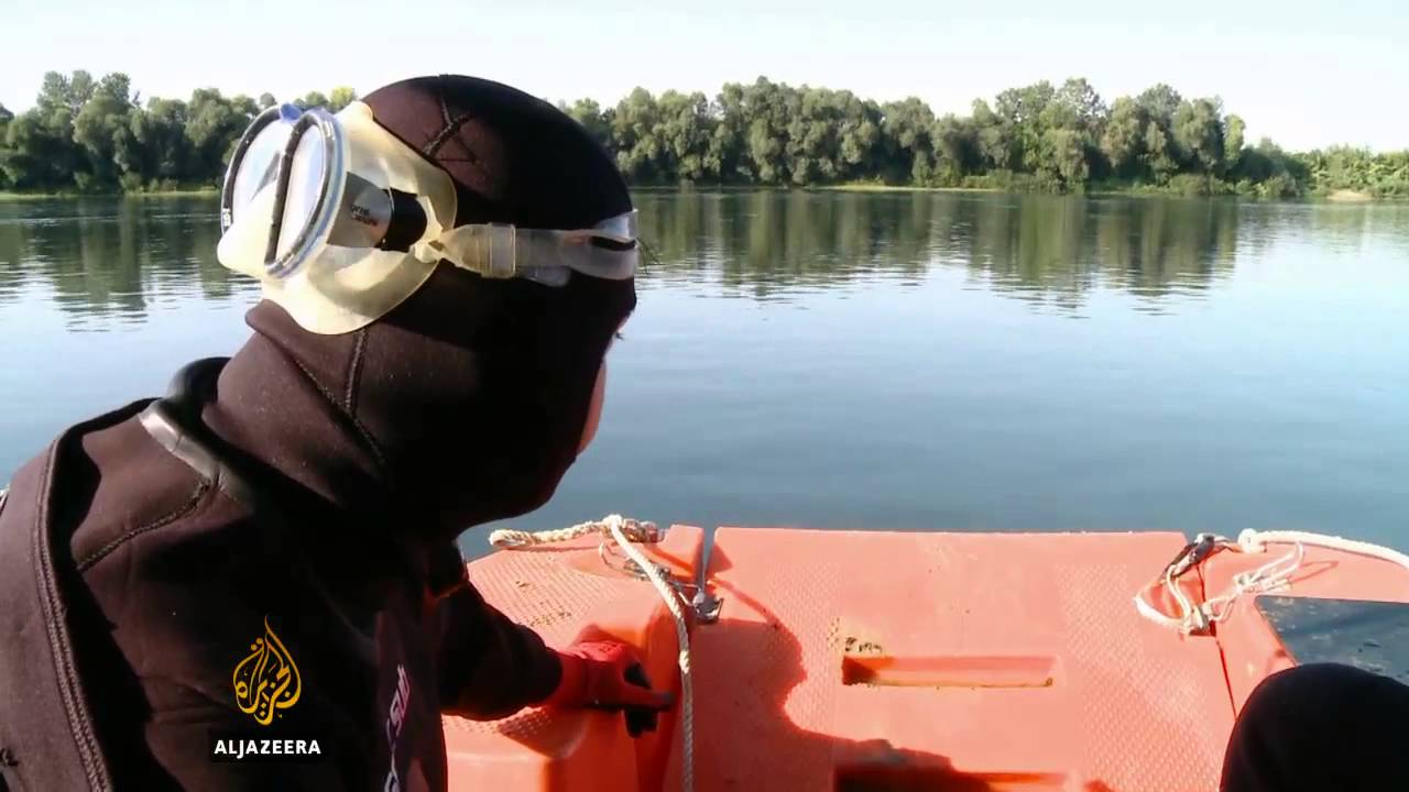 Deminiranje korita rijeke Save