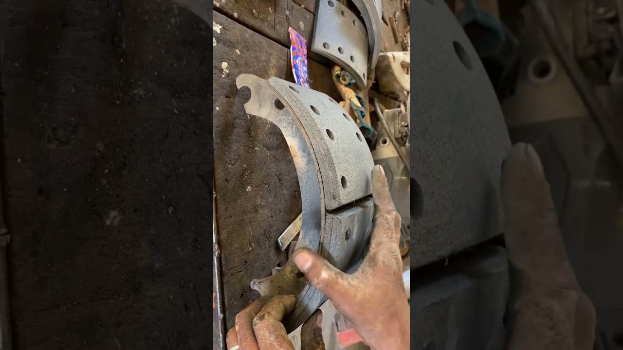 Montagem e dica de posição correta da lona no patim de freio do Volkswagen 8-160