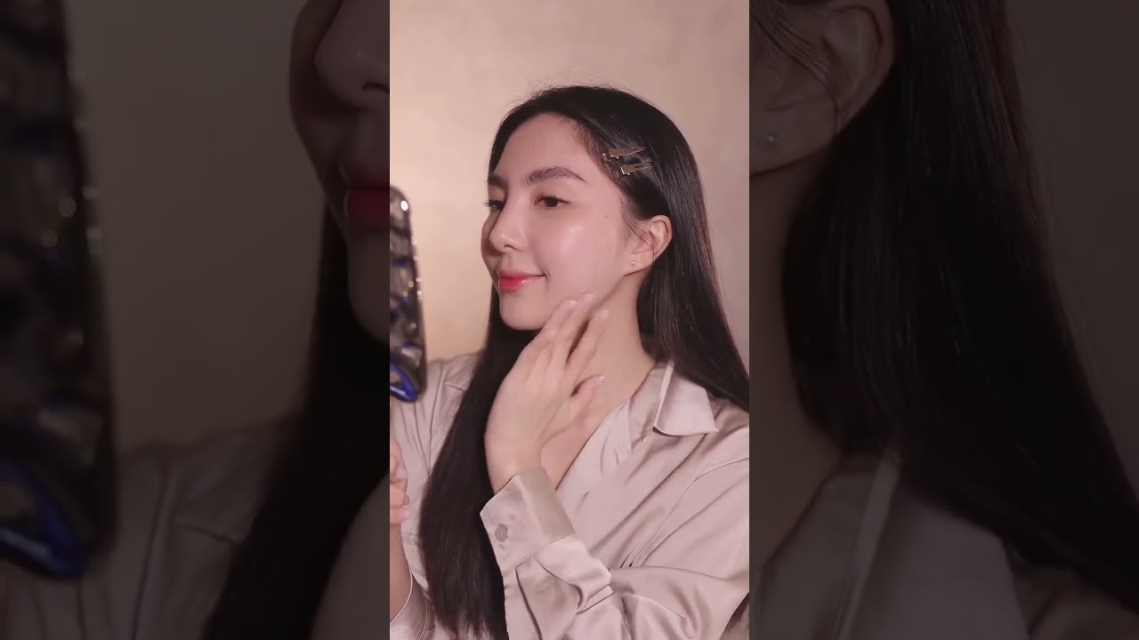 Tone up by Emina. New produk dengan tekstur gel & bikin cerah seketika👌🏻 Link CO di bio No 10 ya!