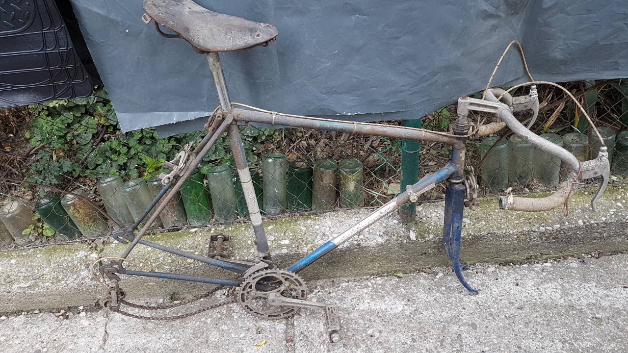 DIY - Old Bike Restoration - Favorit Special 1974 / Road Bike - Part One