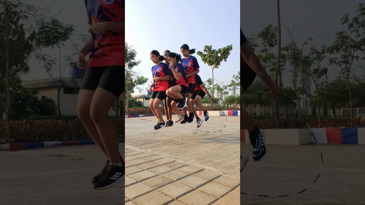Incredible Team Work & Coordination - Jump Rope Challenge. Kalyan Central Park. Skipping Skills