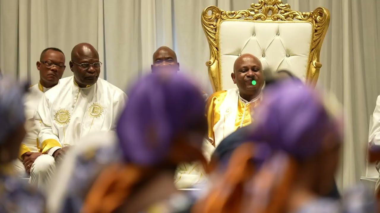 Zi Ntumua Tu Meni Vewa CHORALE ÉCLAT DU TRÔNE CÉLESTE MIXTE 